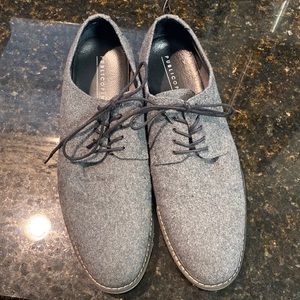 Mens dress shoe